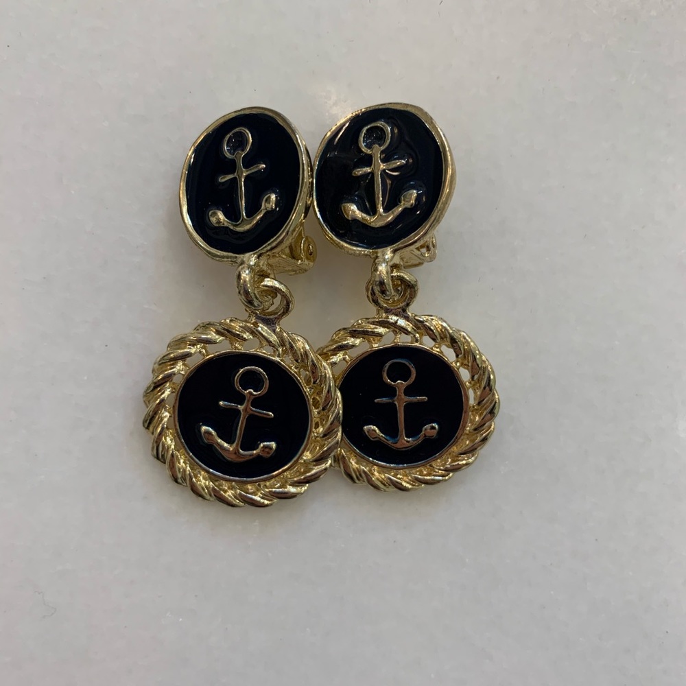 Clip-on anchor earrings